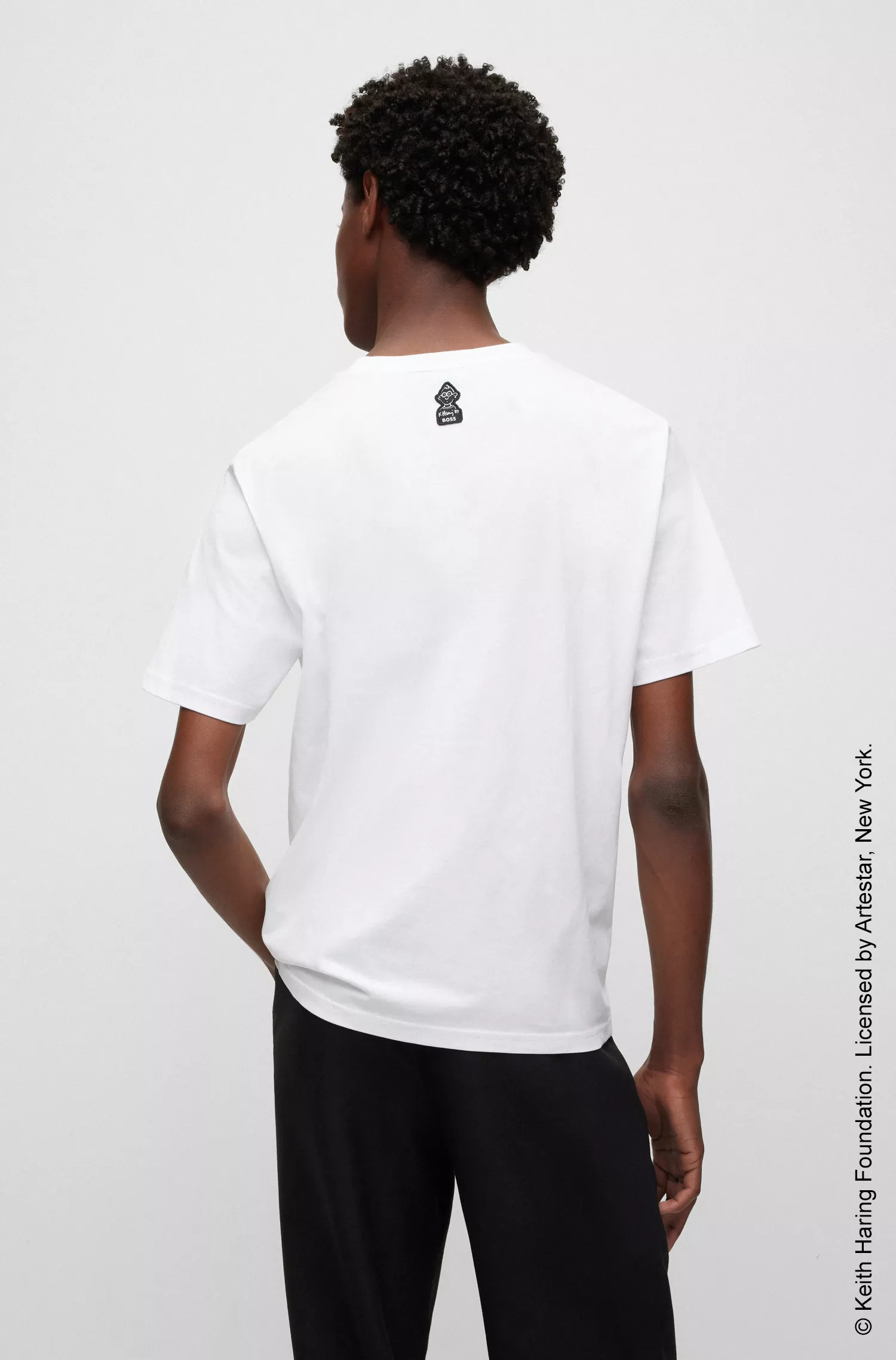 Camiseta unissex BOSS Black-BOSS x Keith Haring com estampa exclusiva do logo.