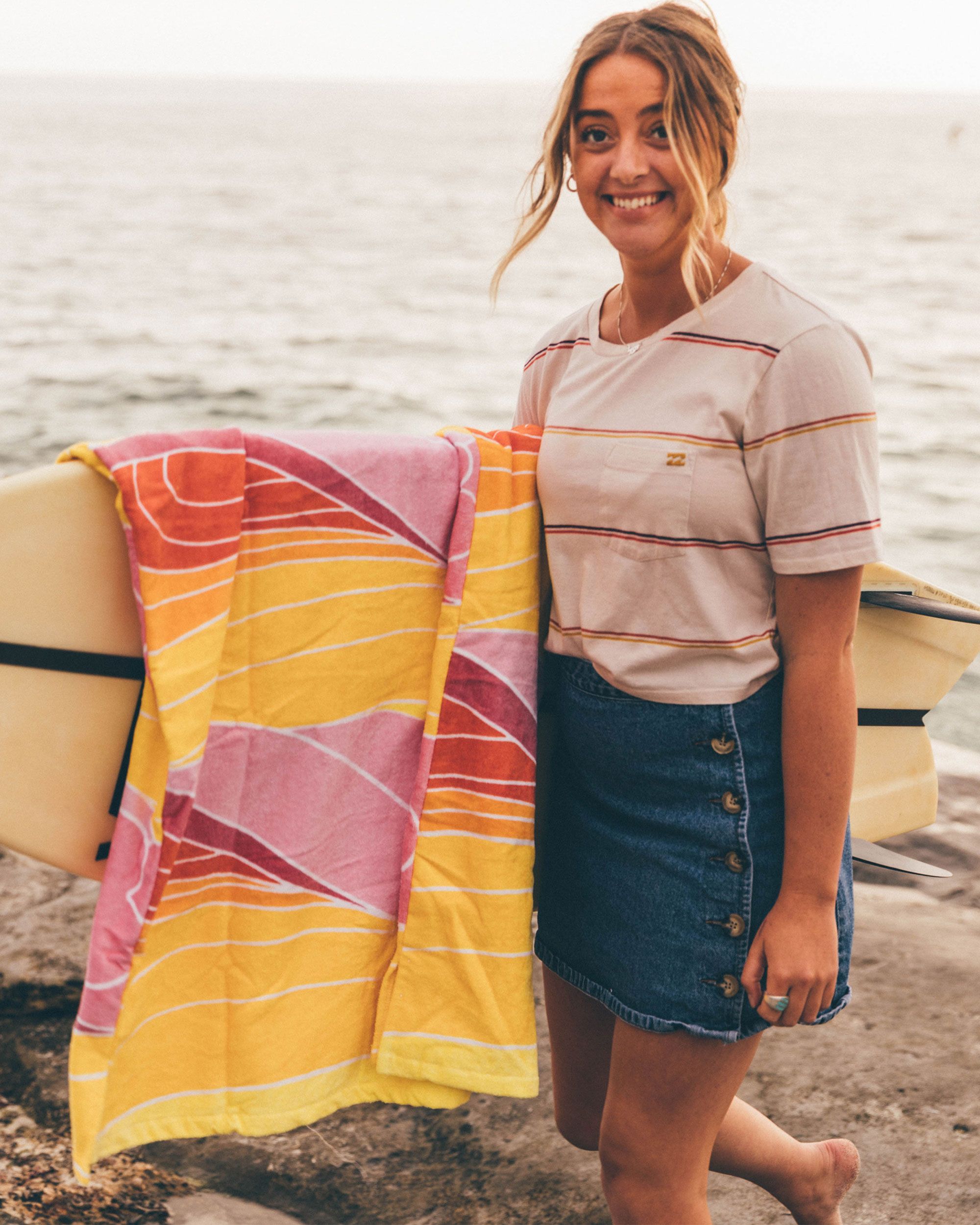 LEUS Poncho Carissa Moore L
