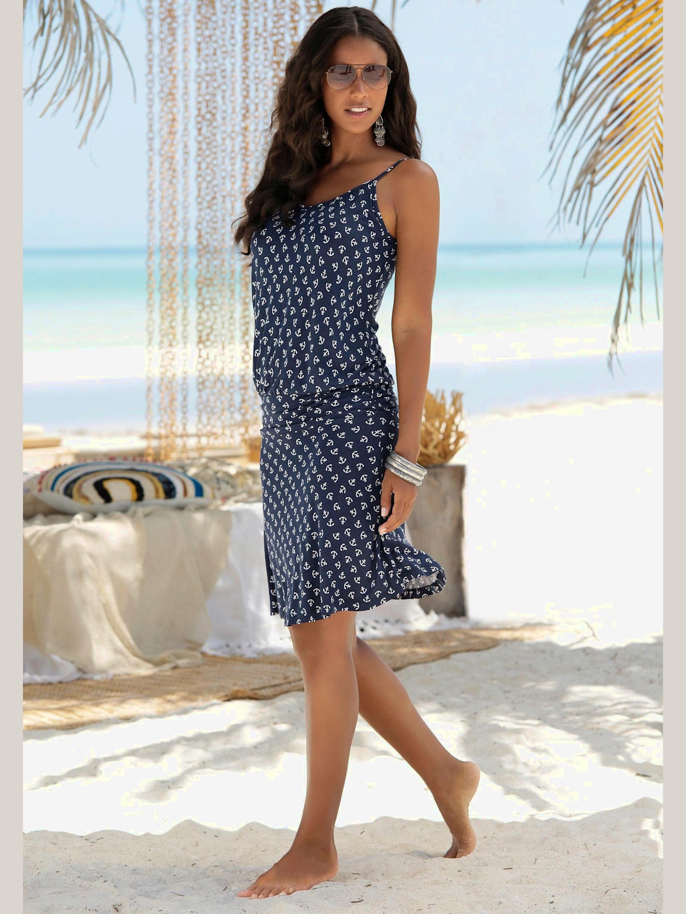 Robe de plage encolure légèrement froncée