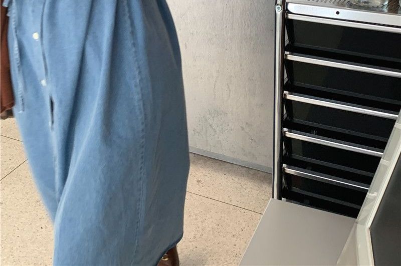 Leoom - Denim midi-jurk met lange mouwen