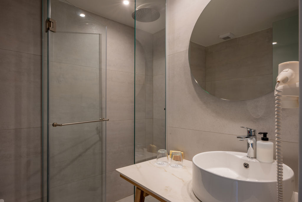 Minos Hotel Logies en ontbijt - Hotel