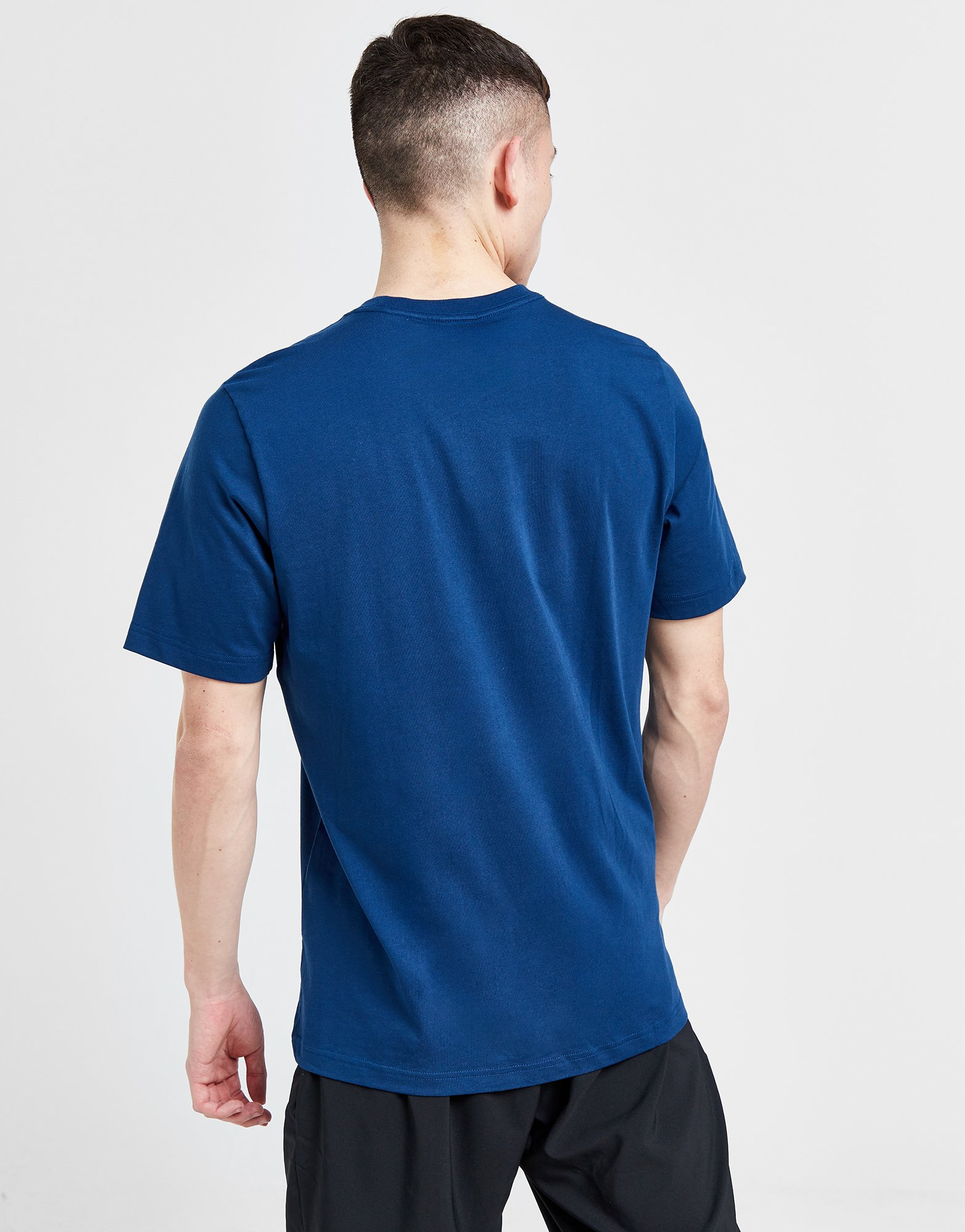 adidas T-shirt en jersey à petit logo brodé Essentials