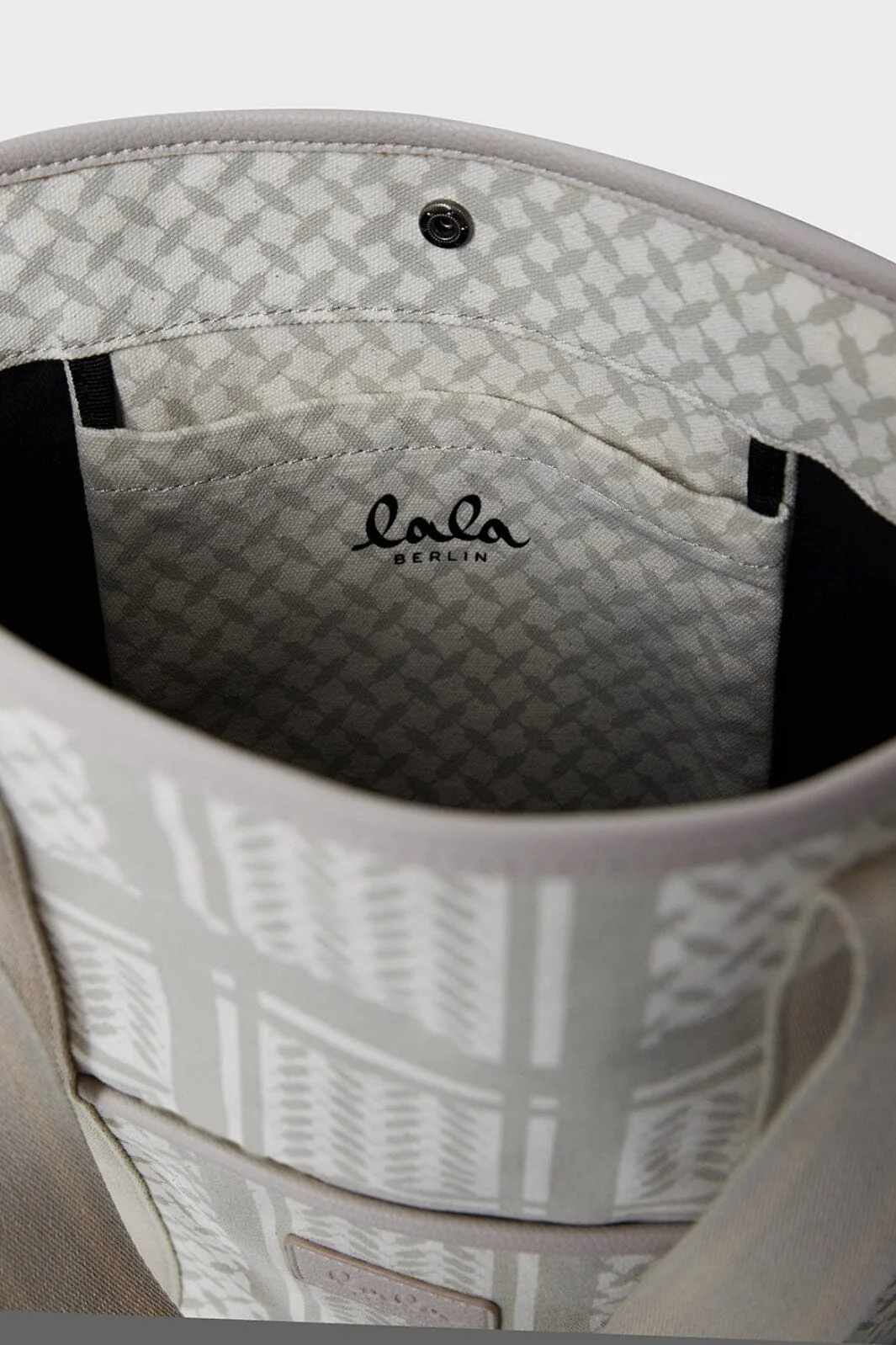 Lala Berlin Tote Carmela 2.0 10011741