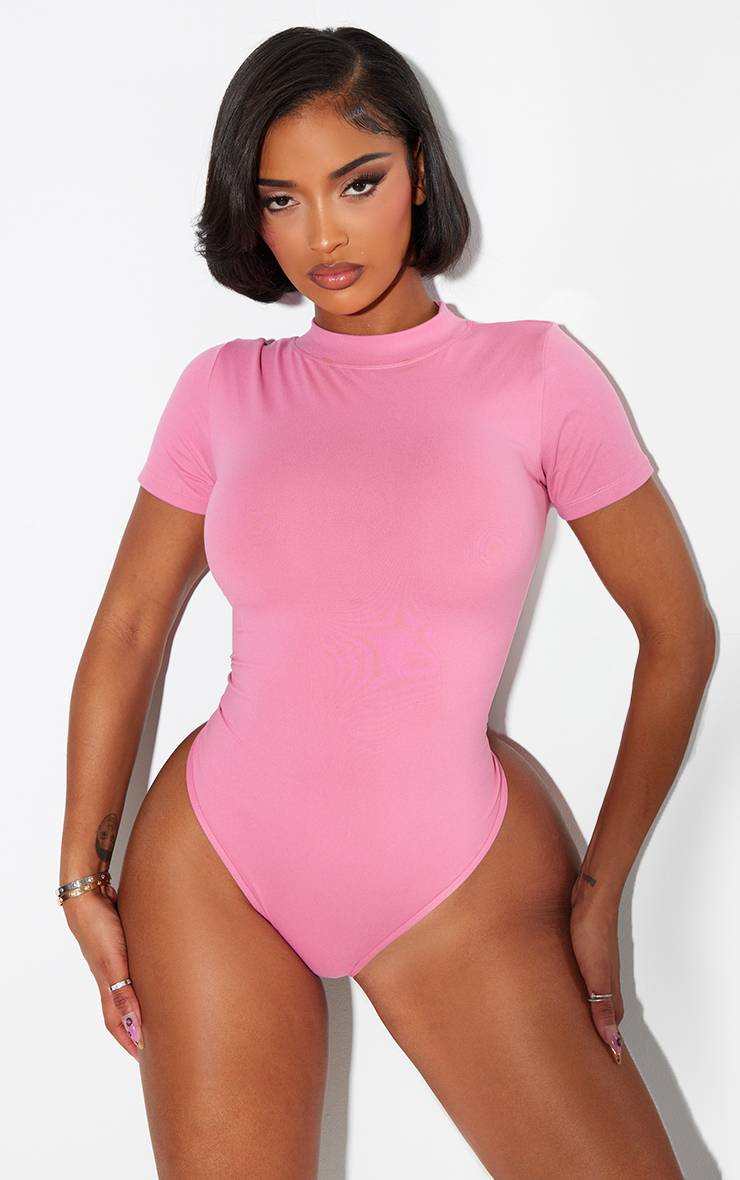 Rose Body Sculptant À Manches Courtes Shape