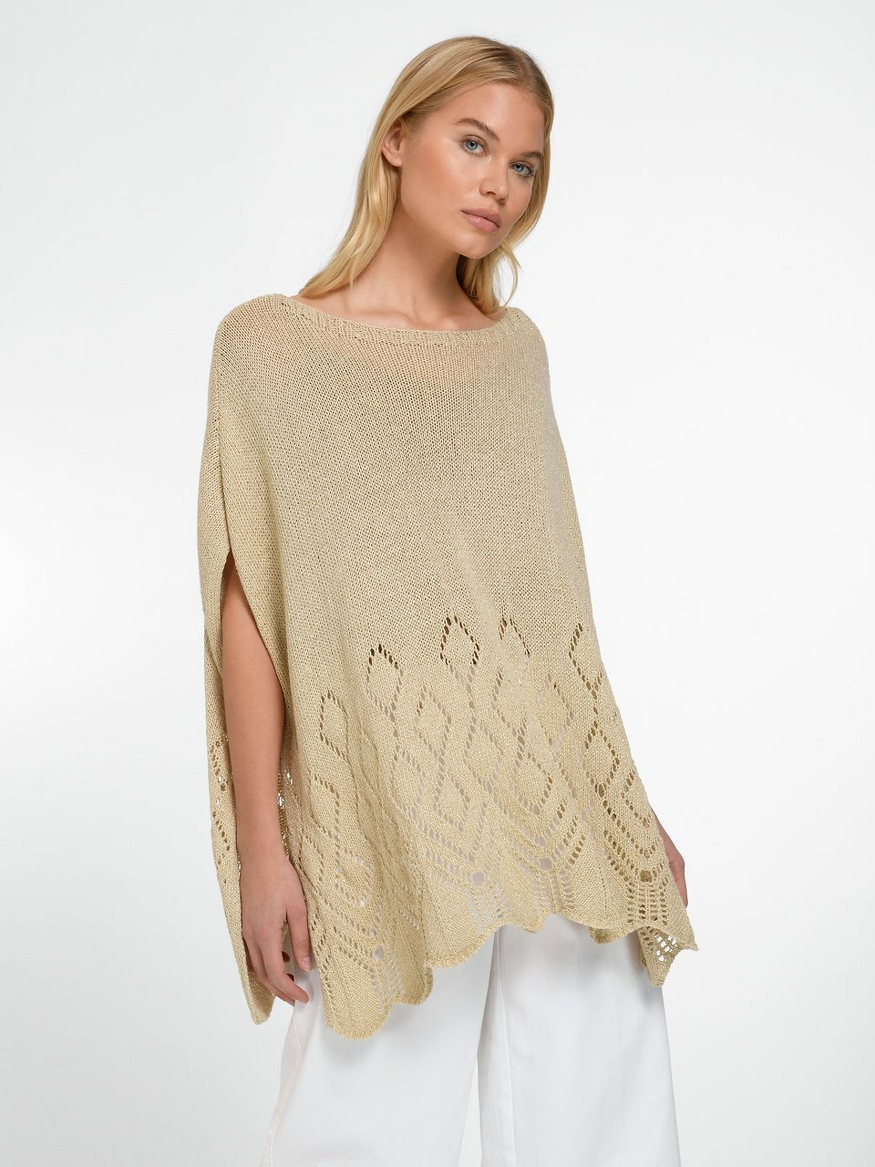 Poncho mit U-Boot-Ausschnitt
