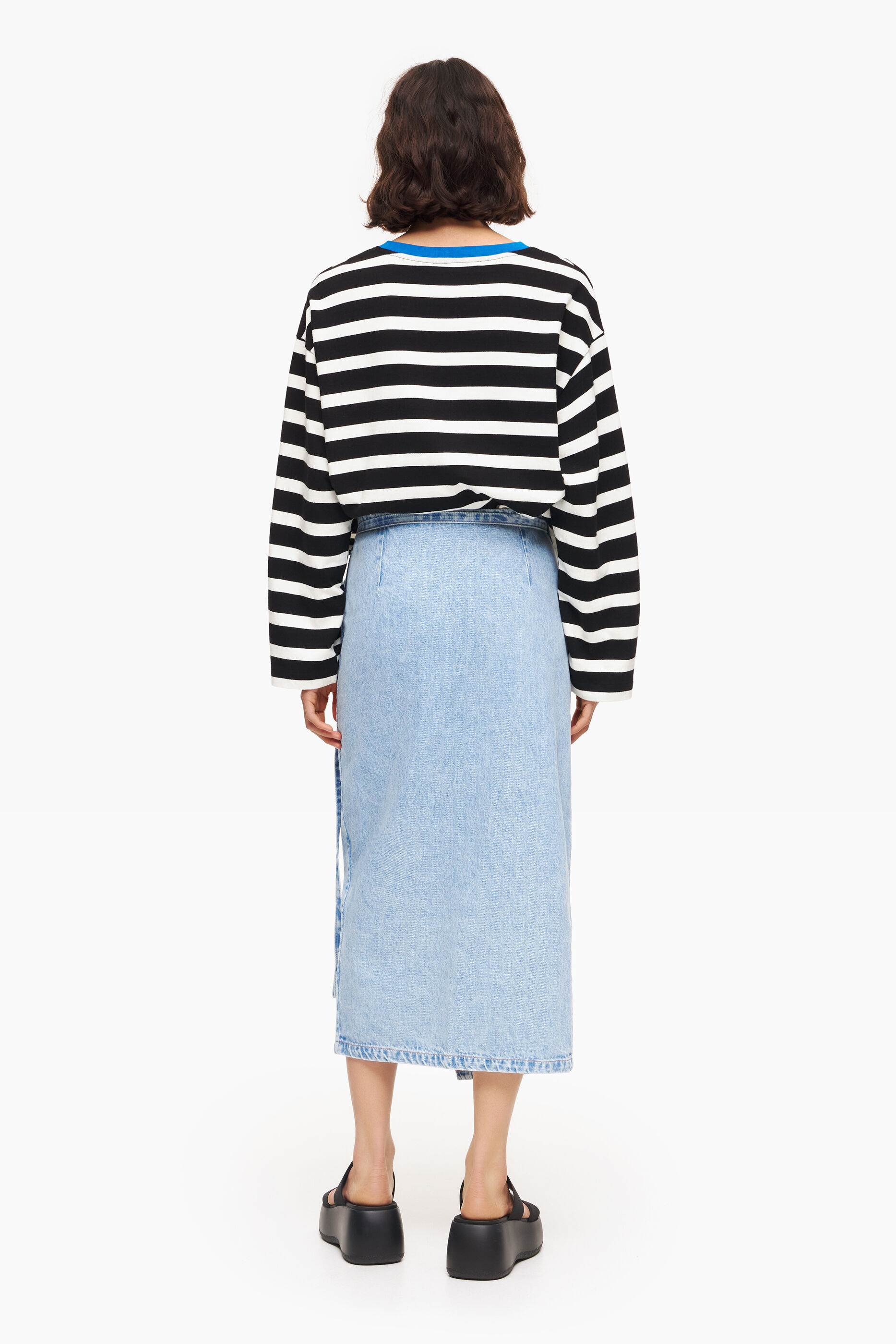 saia pareô midi em jeans azul claro
