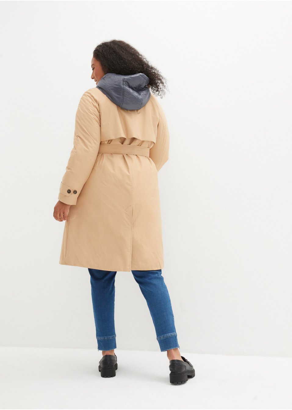 Trench-coat avec empiècement gilet sans manches et rembourrage