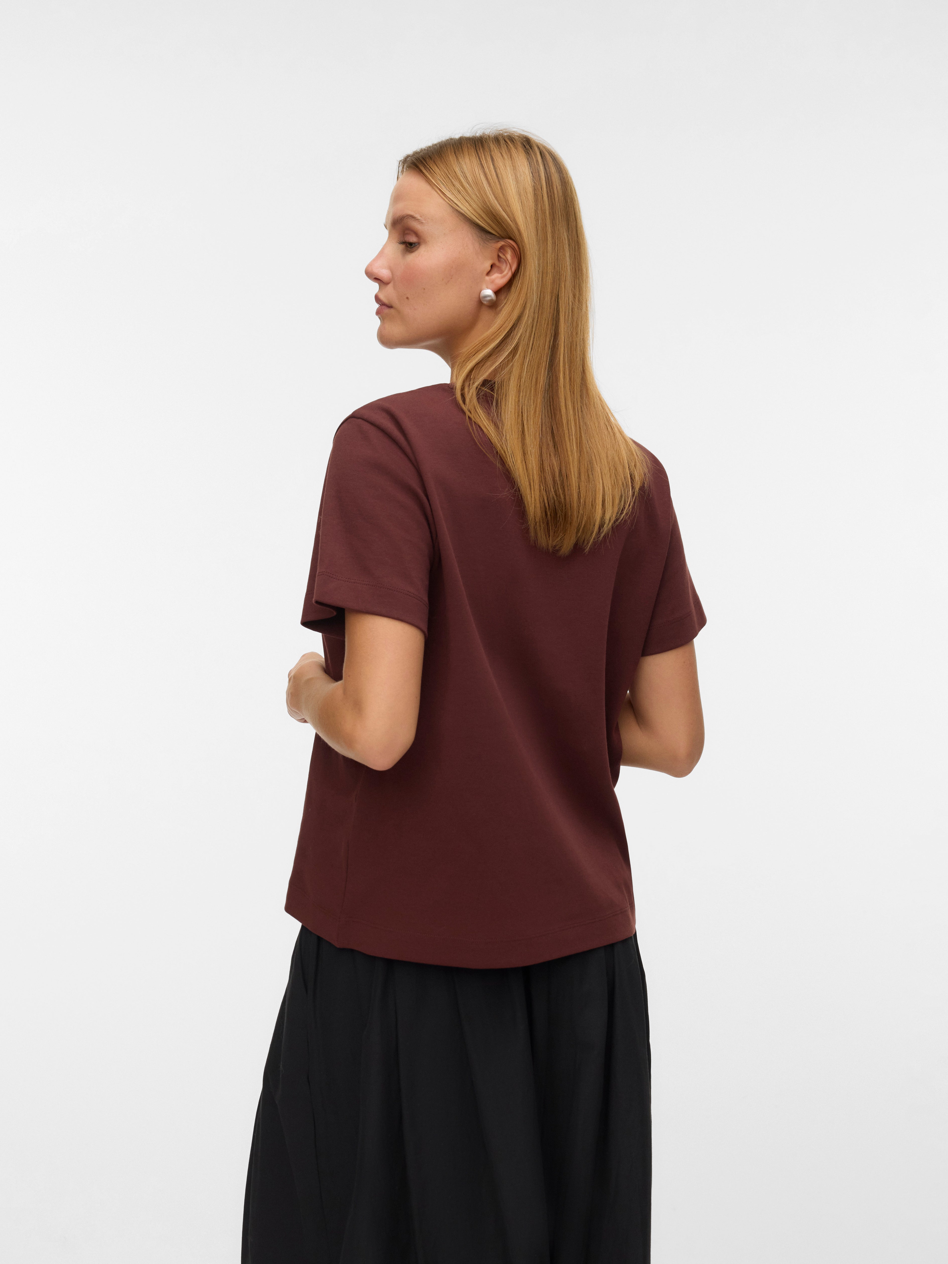 AWNAIMA T-shirts