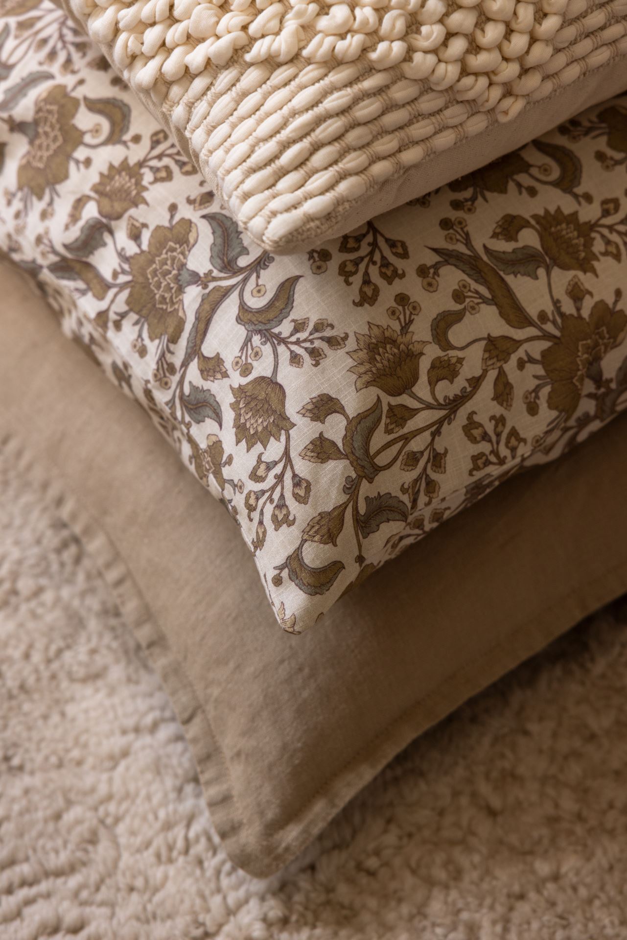 Pyntepute beige - 50x50 cm