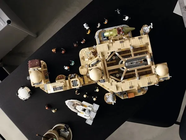 LEGO Star Wars 75290 Mos Eisleys Cantina