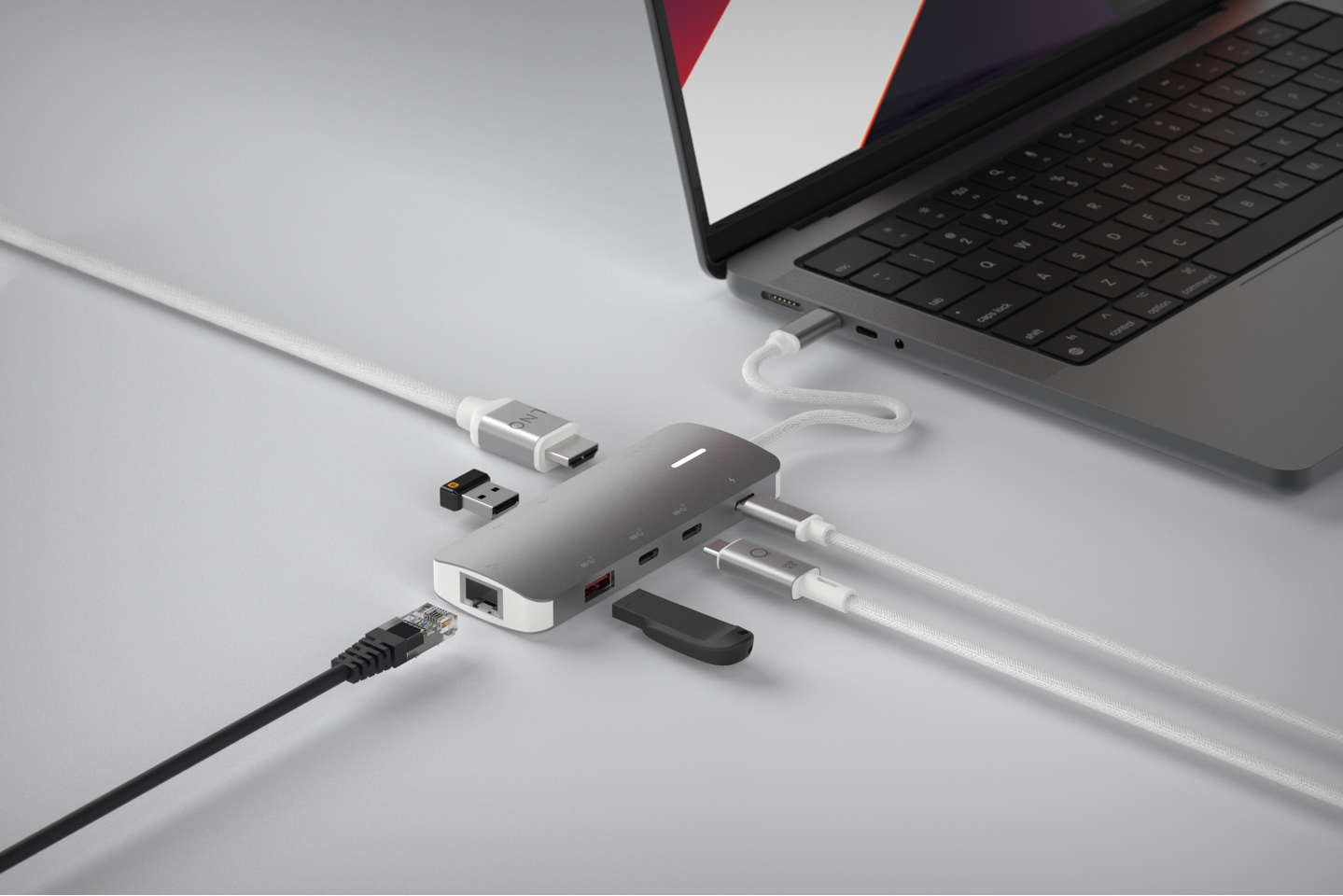 LINQ - 8in1 8K PRO 140W USB-C Multiport Hub