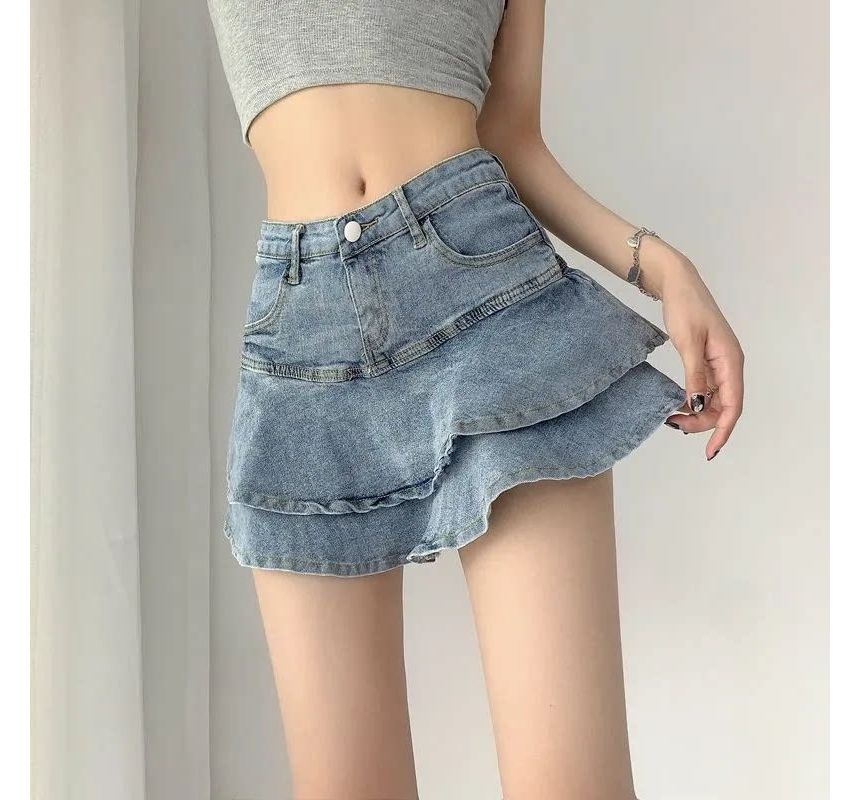 Rosesand - Laag uitgesneden, gewassen, gelaagde mini-denimrok met gerimpelde zoom