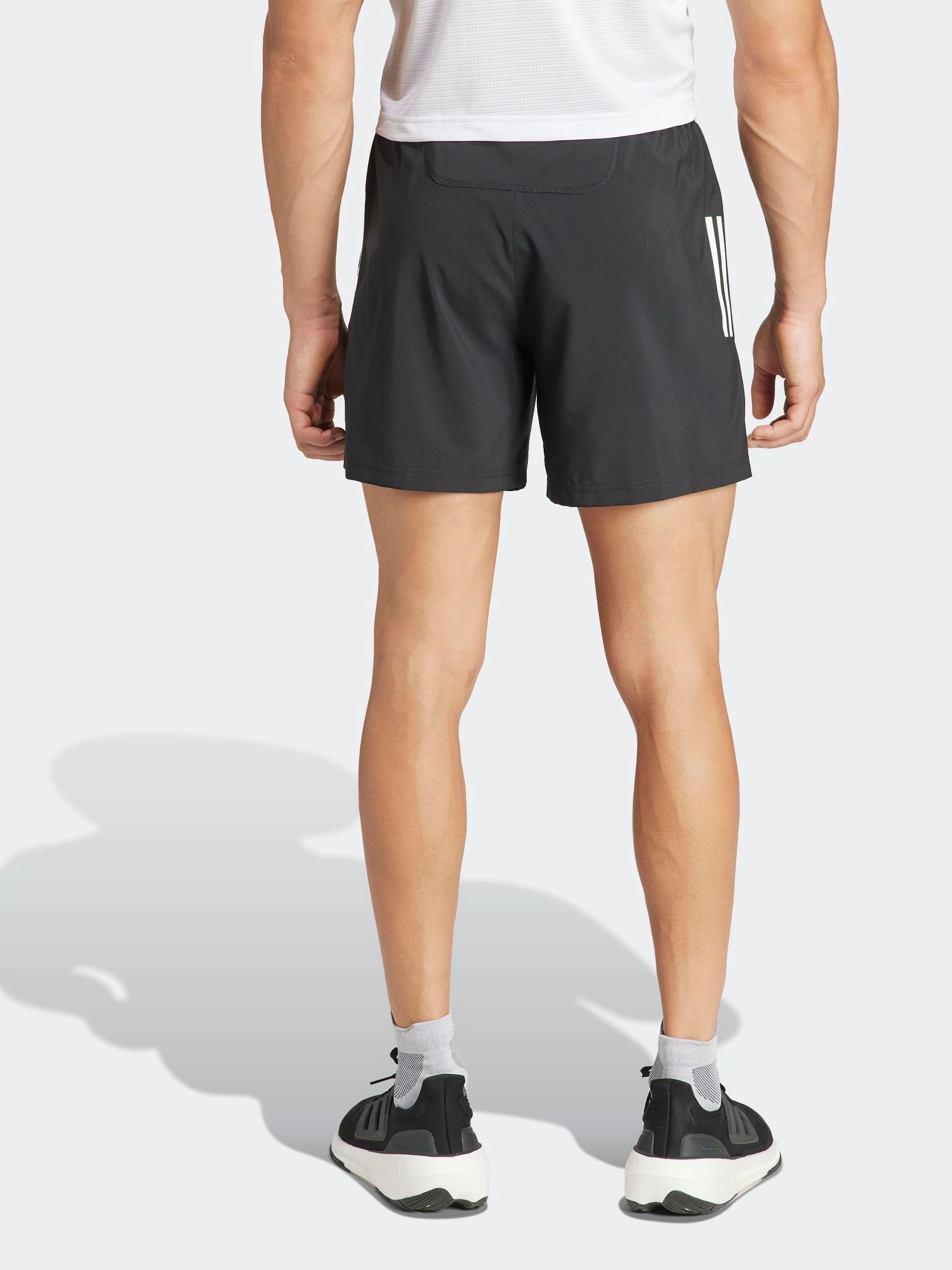 Zwart - adidas Own The Run short