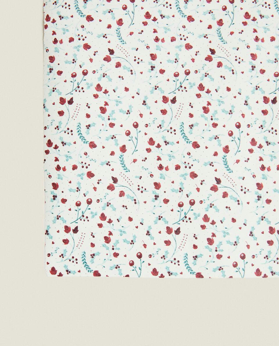 PAPEL DE EMBRULHO COM FLORES DE NATAL