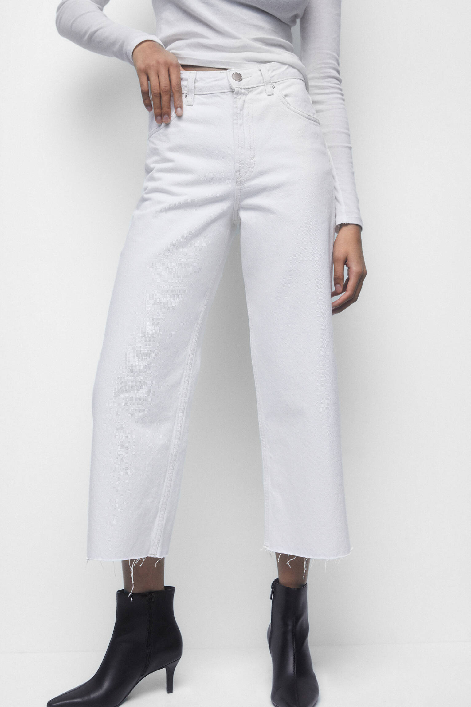CALÇA JEANS CULOTTE DE CINTURA ALTA - OFF-WHITE