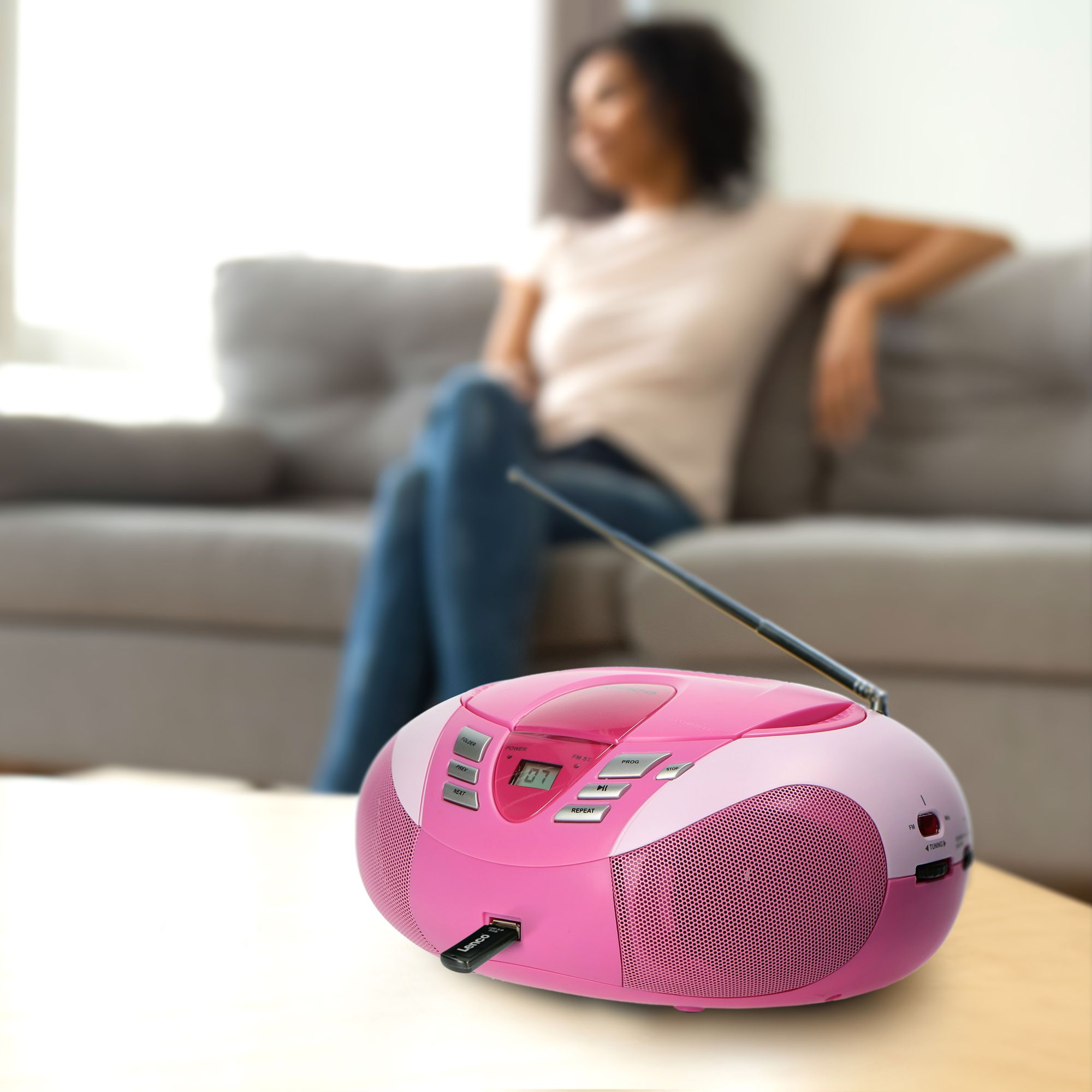 Lenco SCD-37 USB draagbare FM radio - Pink