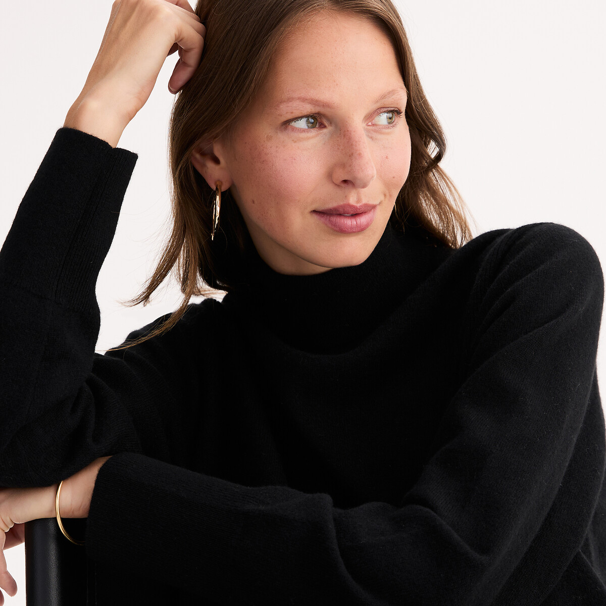 ANNE WEYBURN<br>Gola alta de cashmere, malha fina