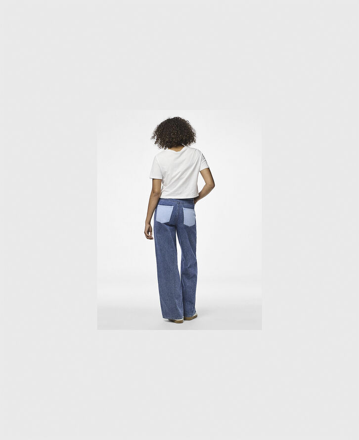 Pieces PCFAMY HW WIDE DENIM JEANS D2D FSY Light blue denim/medium blue denim