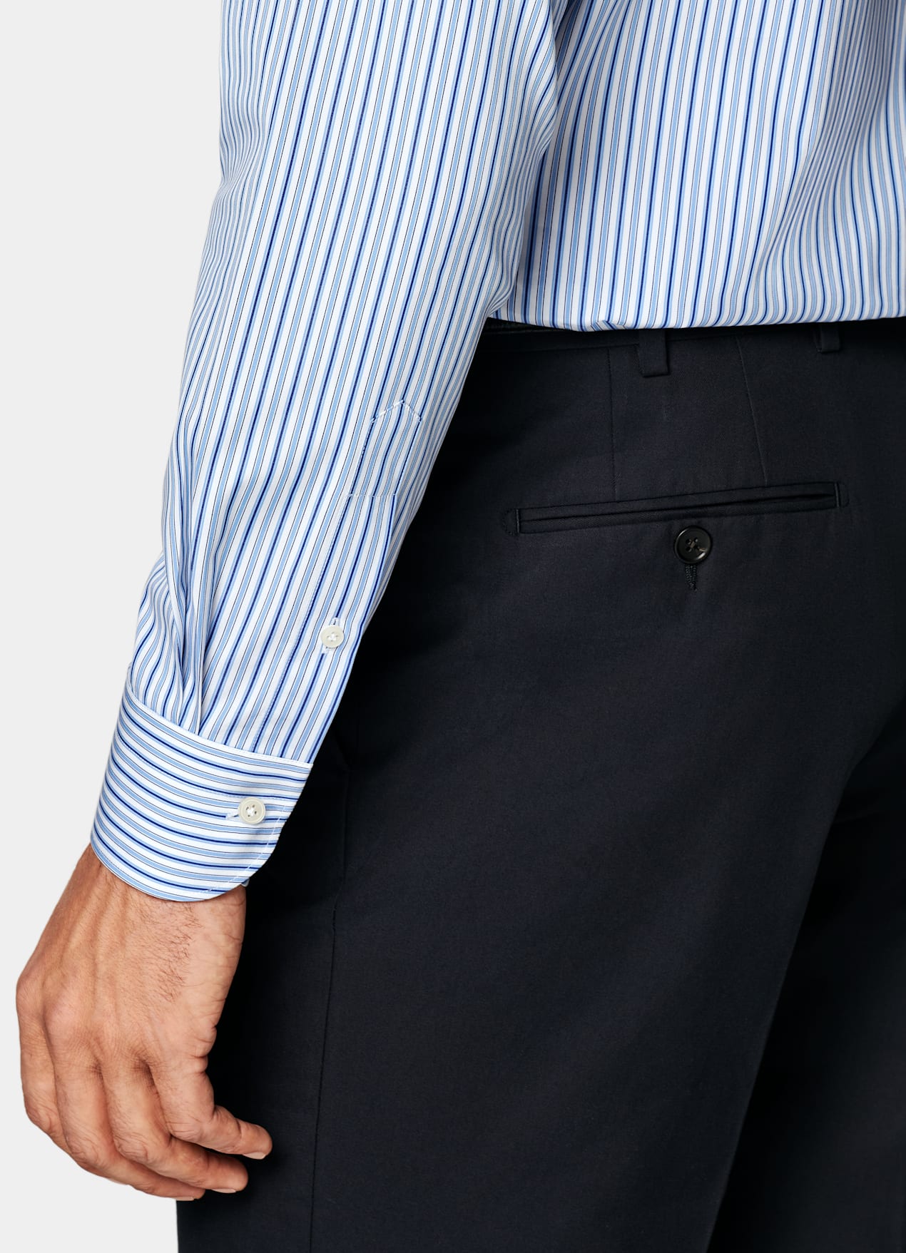 Chemise coupe ajustée en popeline bleue à rayures