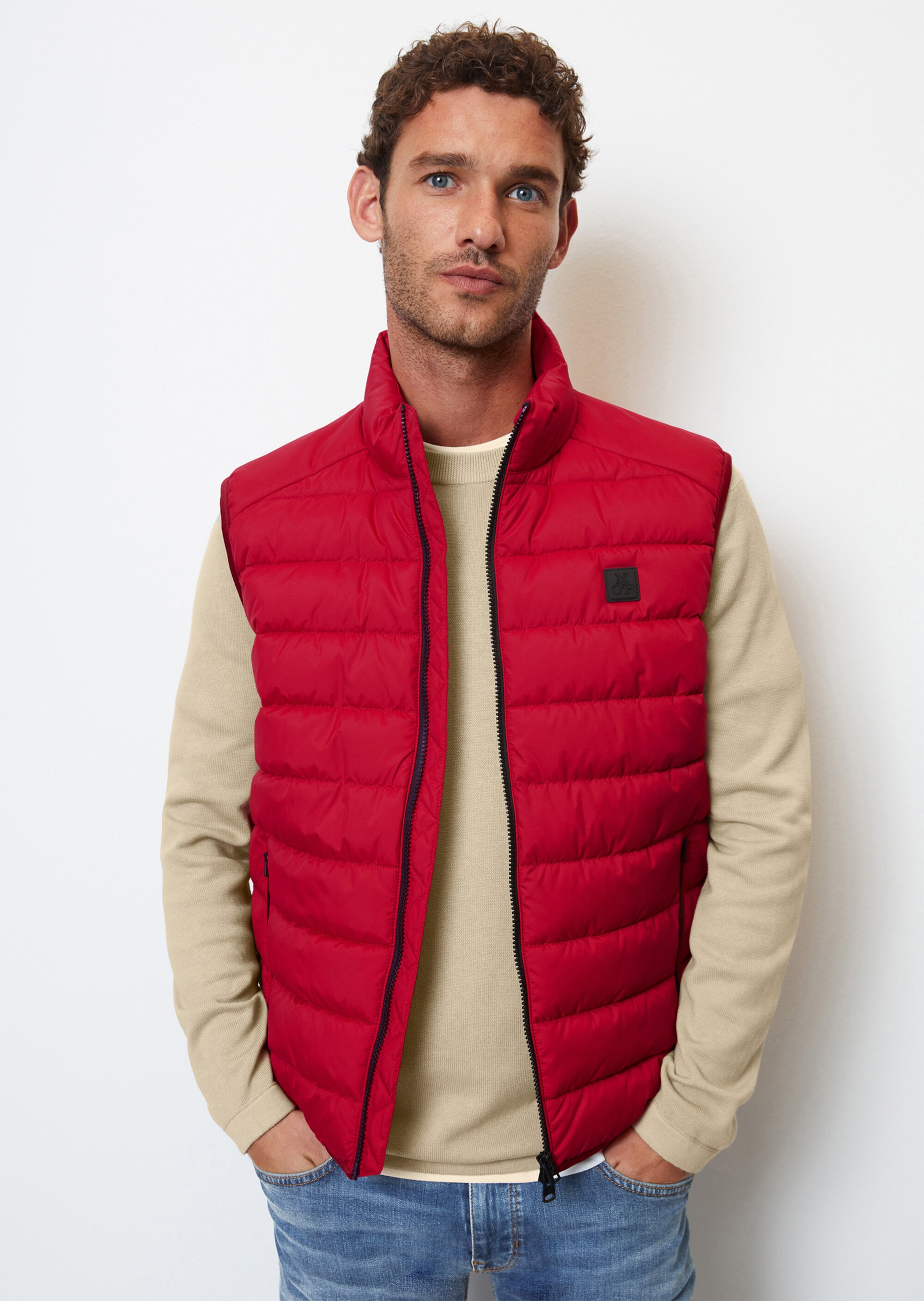 Steppweste regular aus recyceltem Polyester