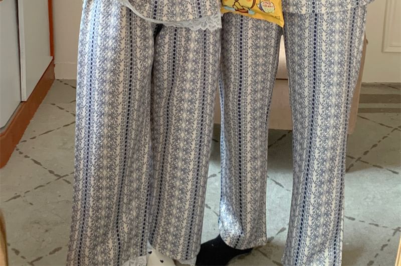 Sadelle - Bijpassende pyjamaset voor koppels: overhemd met lange mouwen en bloemenprint en knoopjes + broek