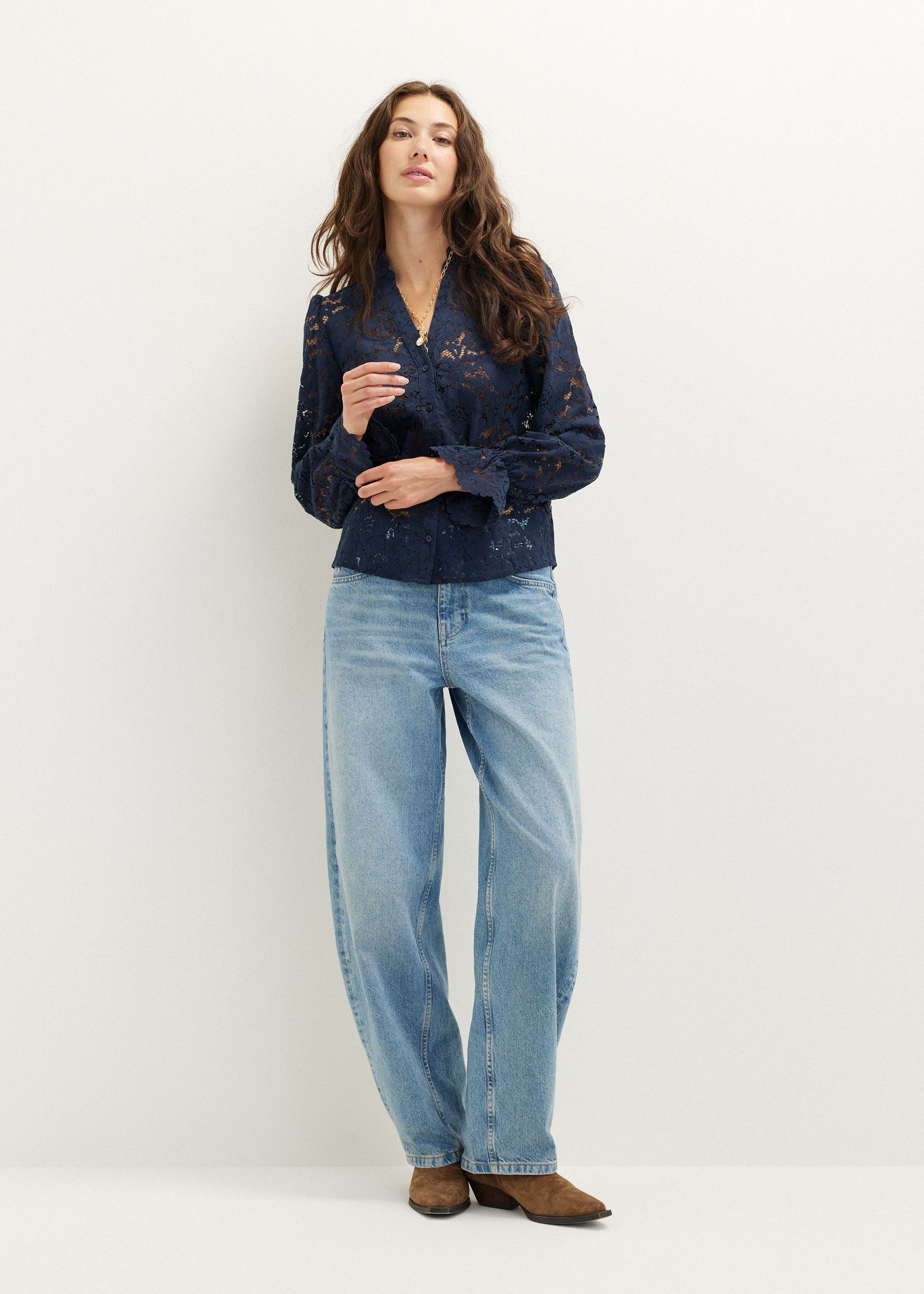 Kanten blouse met ruches