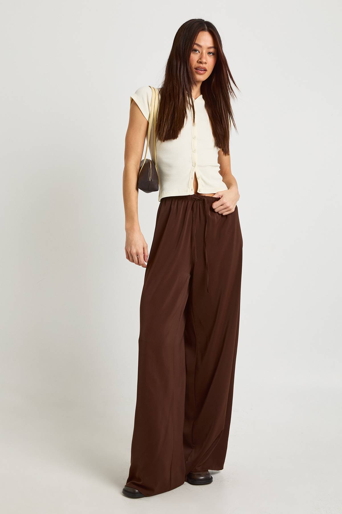boohoo Pantalon Tissé Taille Haute à Jambes Larges
