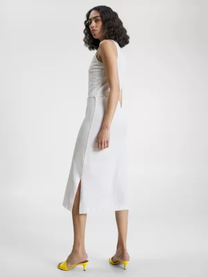 Vestido polo midi justo sem mangas