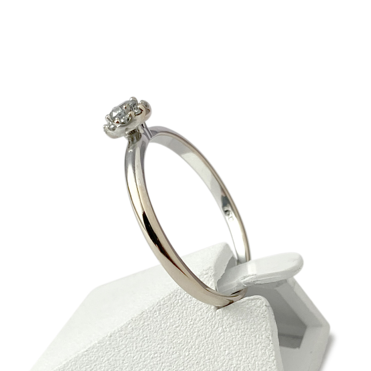 Bague d'occasion or 750 blanc diamants