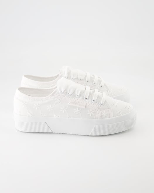 Superga 2740 Sneaker in Weiß