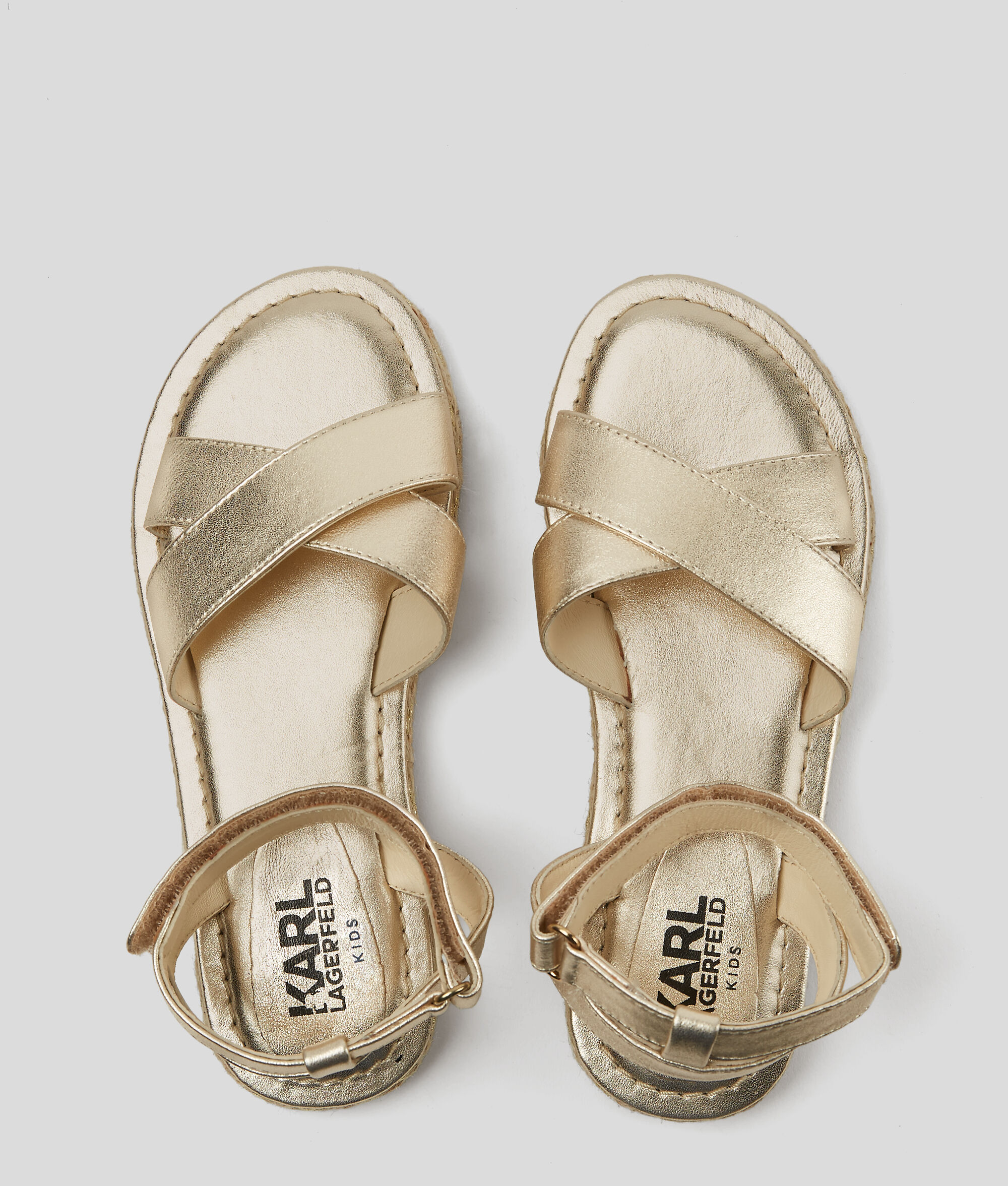 Sandales métallisées pour fille