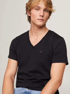 Camiseta com decote em V