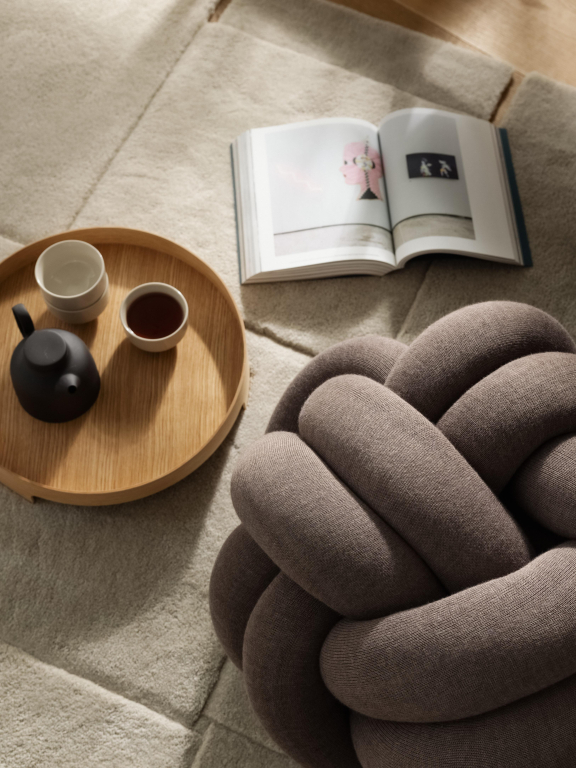 Design House Stockholm Knot kussen 60x60 Camel