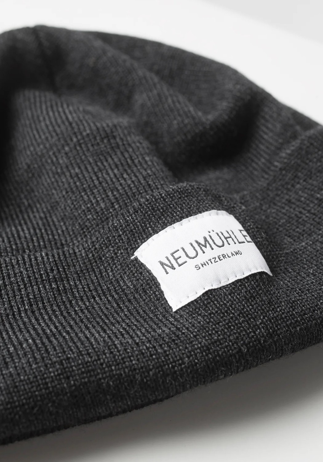 Neumuhle Wollmütze Nebel Organic Merino Slate Dust