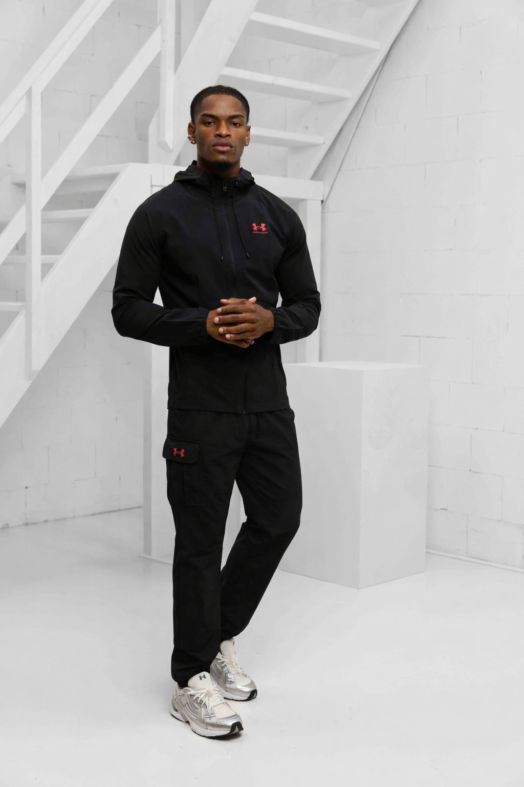 Under Armour Vibe Woven Cargo Trainingspak Heren Zwart/Rood