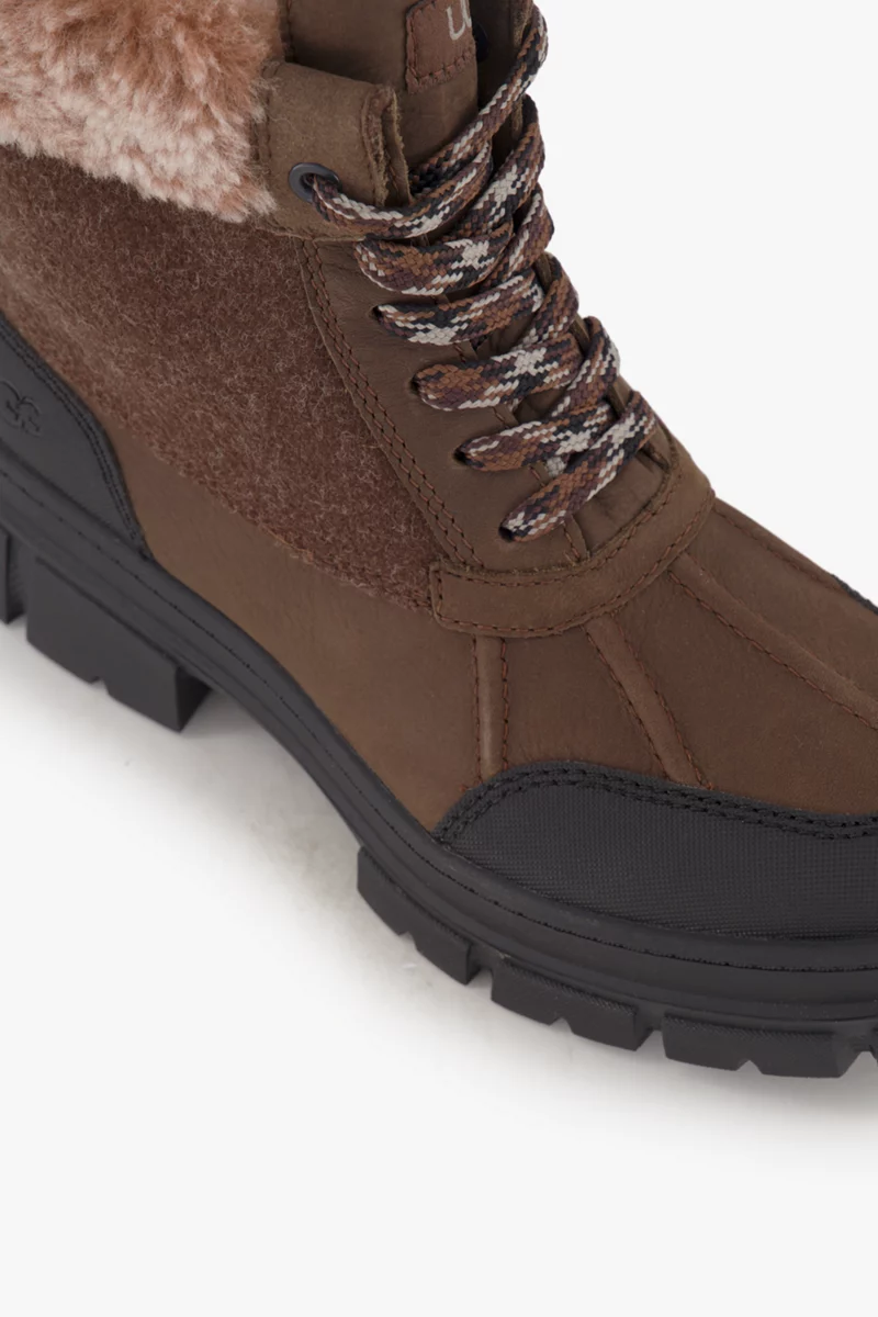 UGG Ashton Addie Tipped Damen Winterboot