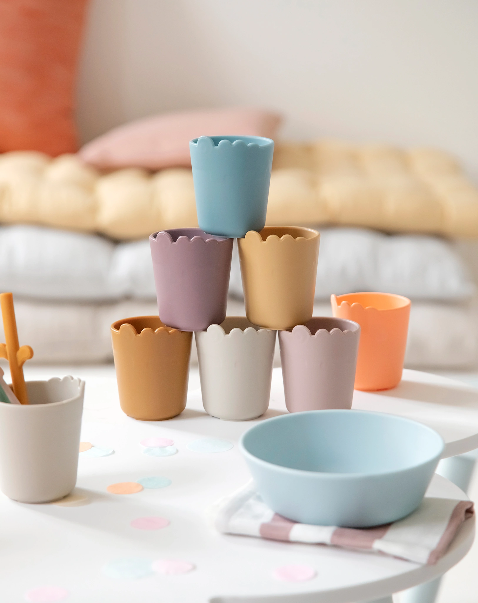 Kunststoff-Becher KIDDISH - CROCO 2er Pack in senfgelb