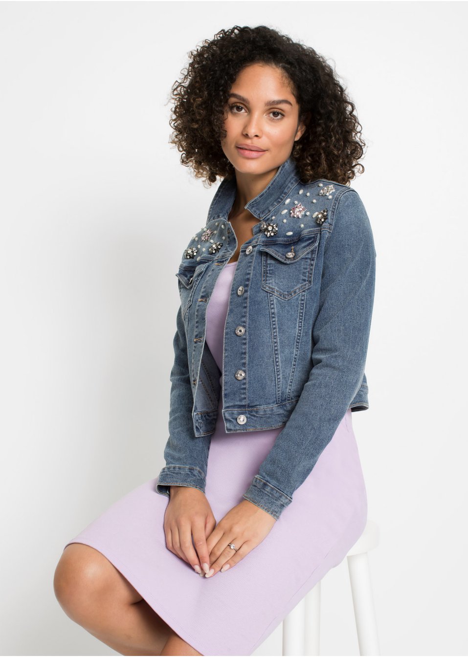 Veste en jean avec décorations