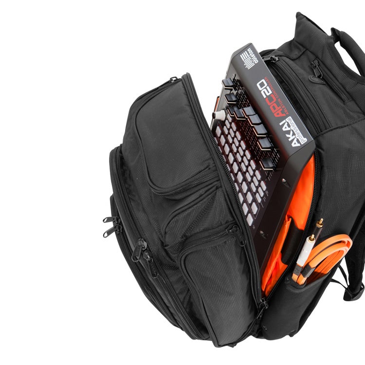 UDG U9101BL/OR Ultimate Digi Backpack zwart/oranje