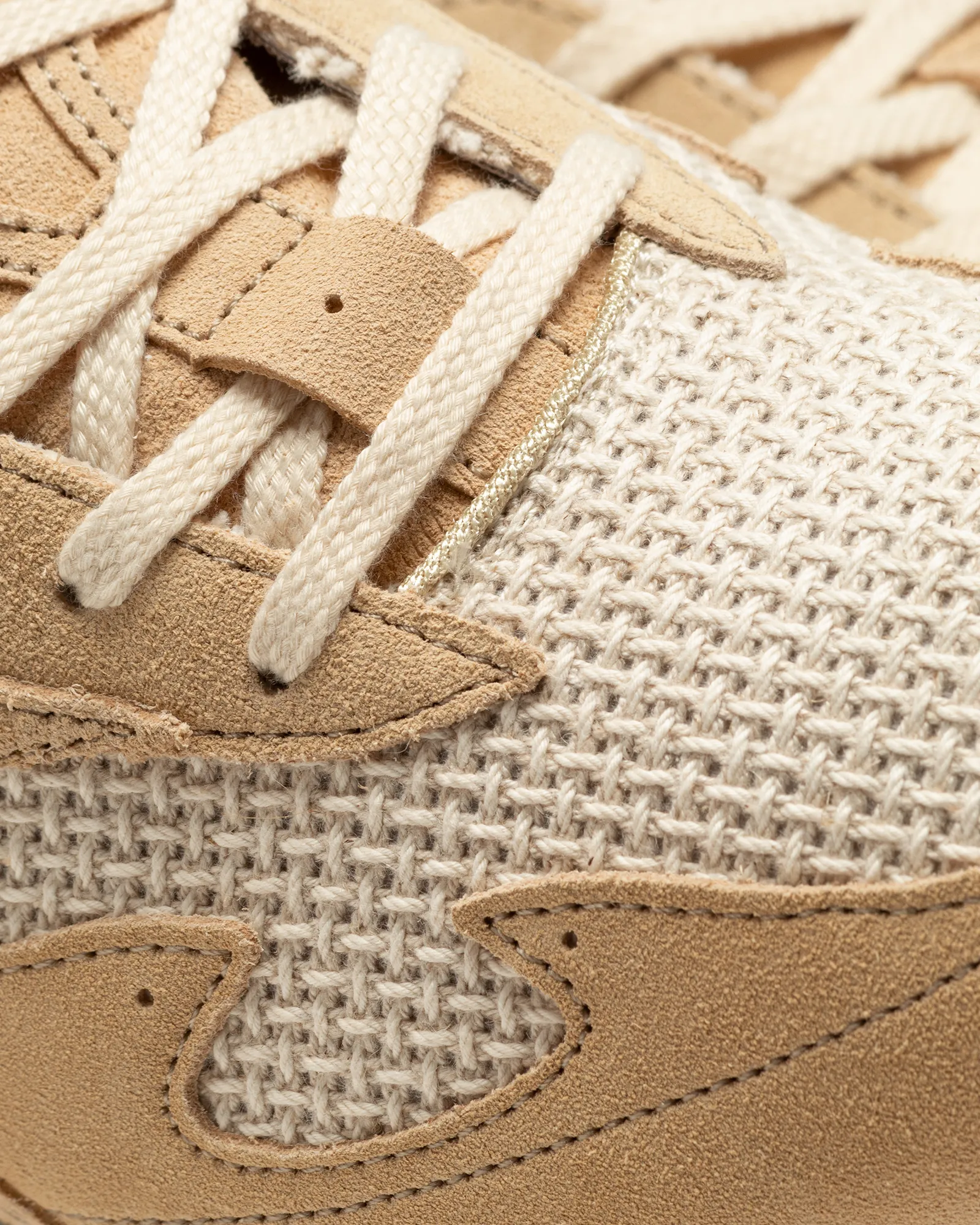 MIZUNO Wave Rider x Beams