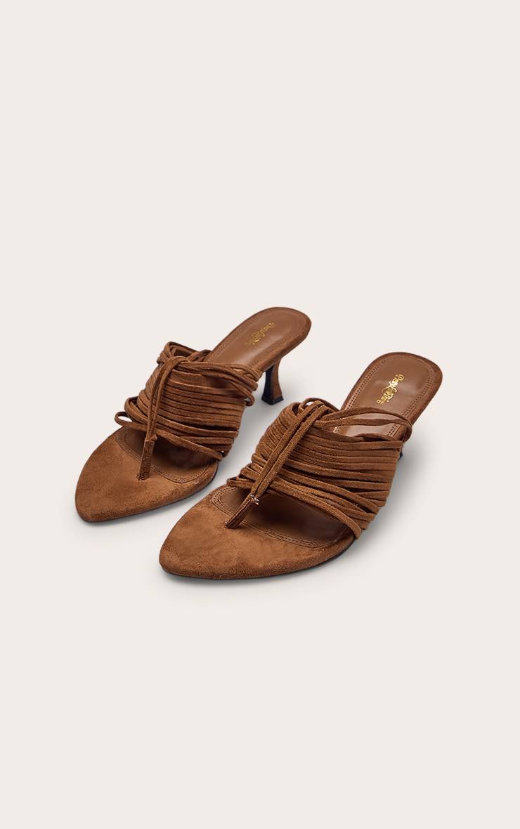Marron Mules À Talon Chaton Avec Brides Entrelacées Entre-doigts