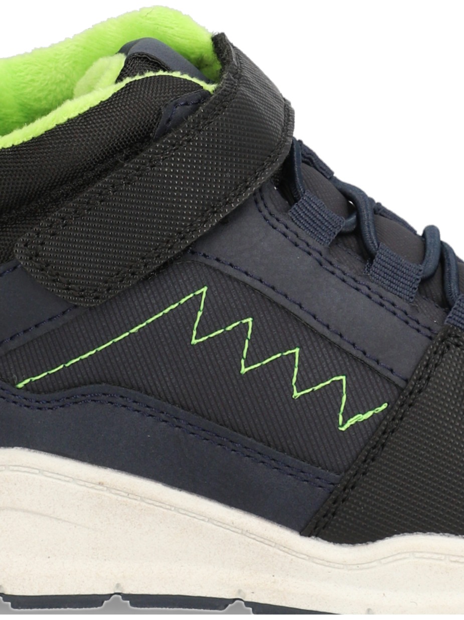 Sneaker Mid Cut