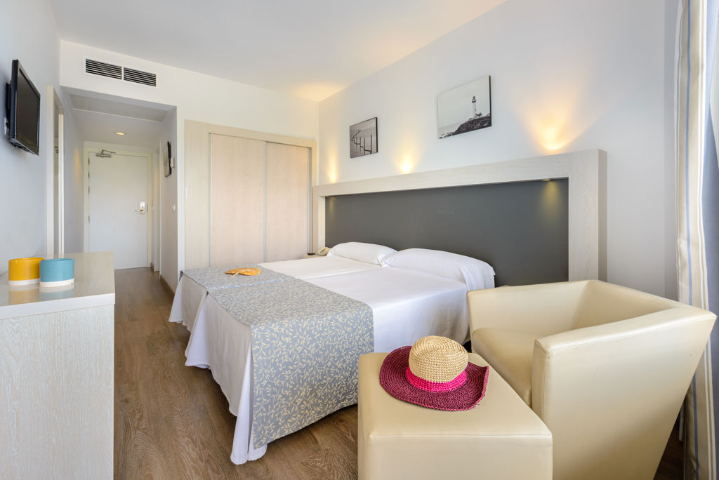 Vibra Beverly Playa Logies en ontbijt - Hotel