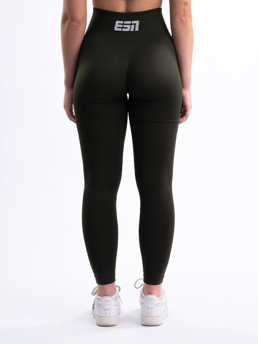 Set - Raise Sports Bra & Leggings