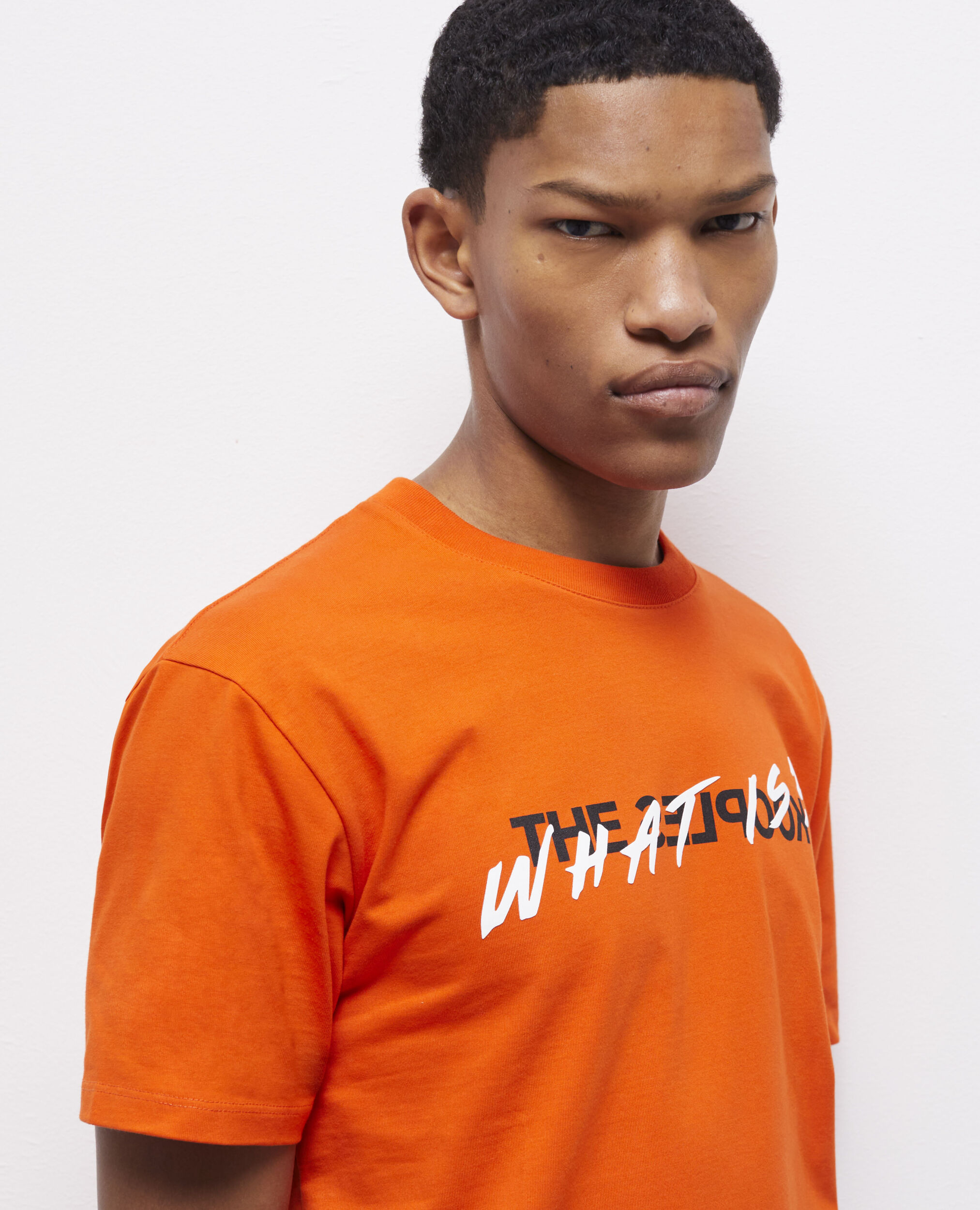 T-shirt What is orange