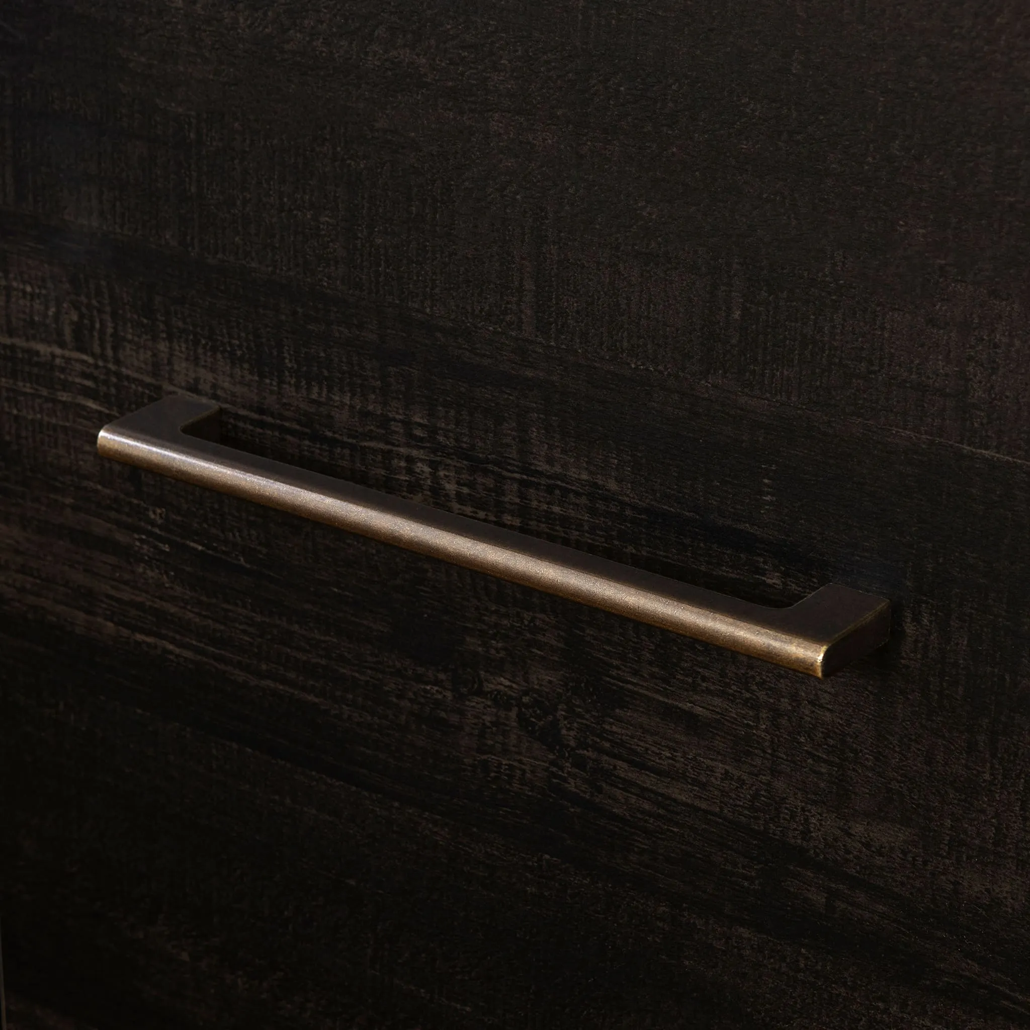 South Shore Commode 5 Tiroirs - Gravity Noir Antiqué