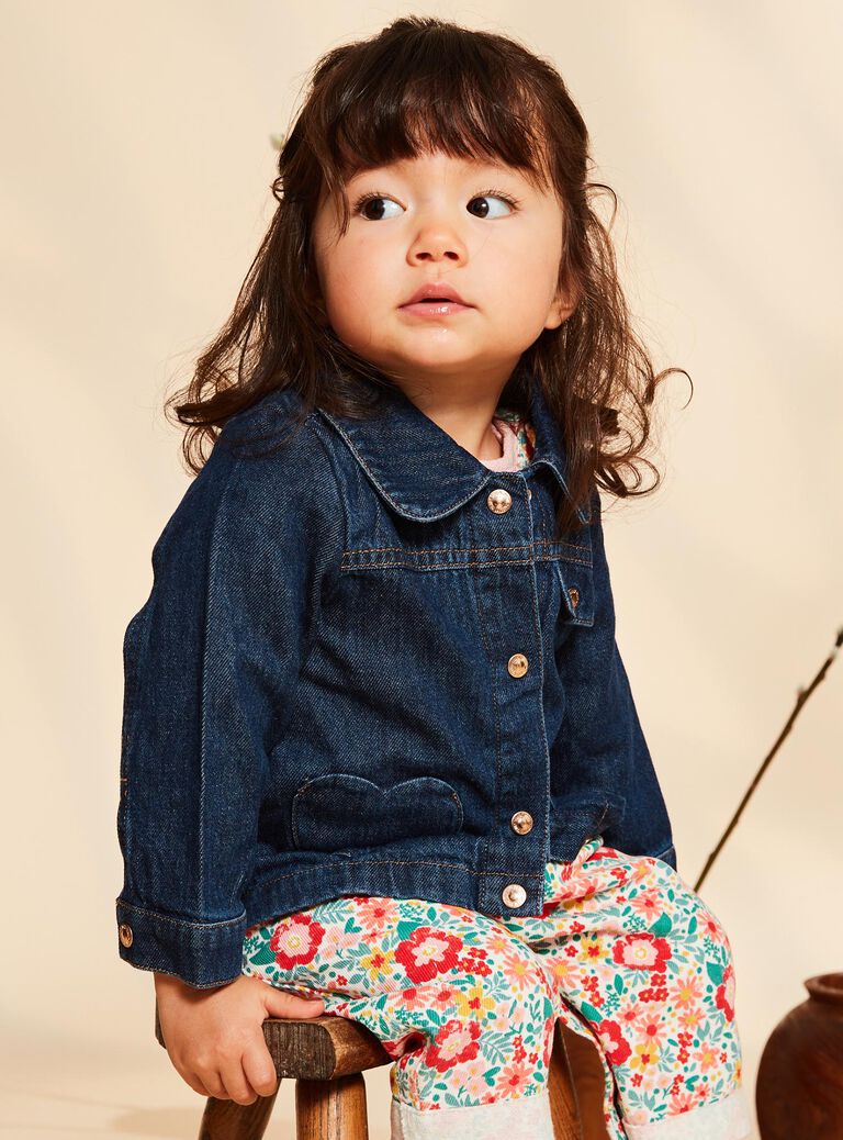 Veste bleue en jean brut