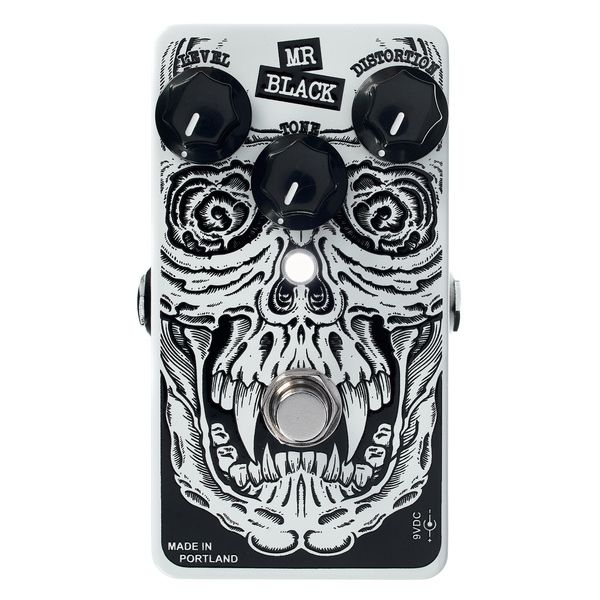 Mr. Black Pedals White Widow Distortion