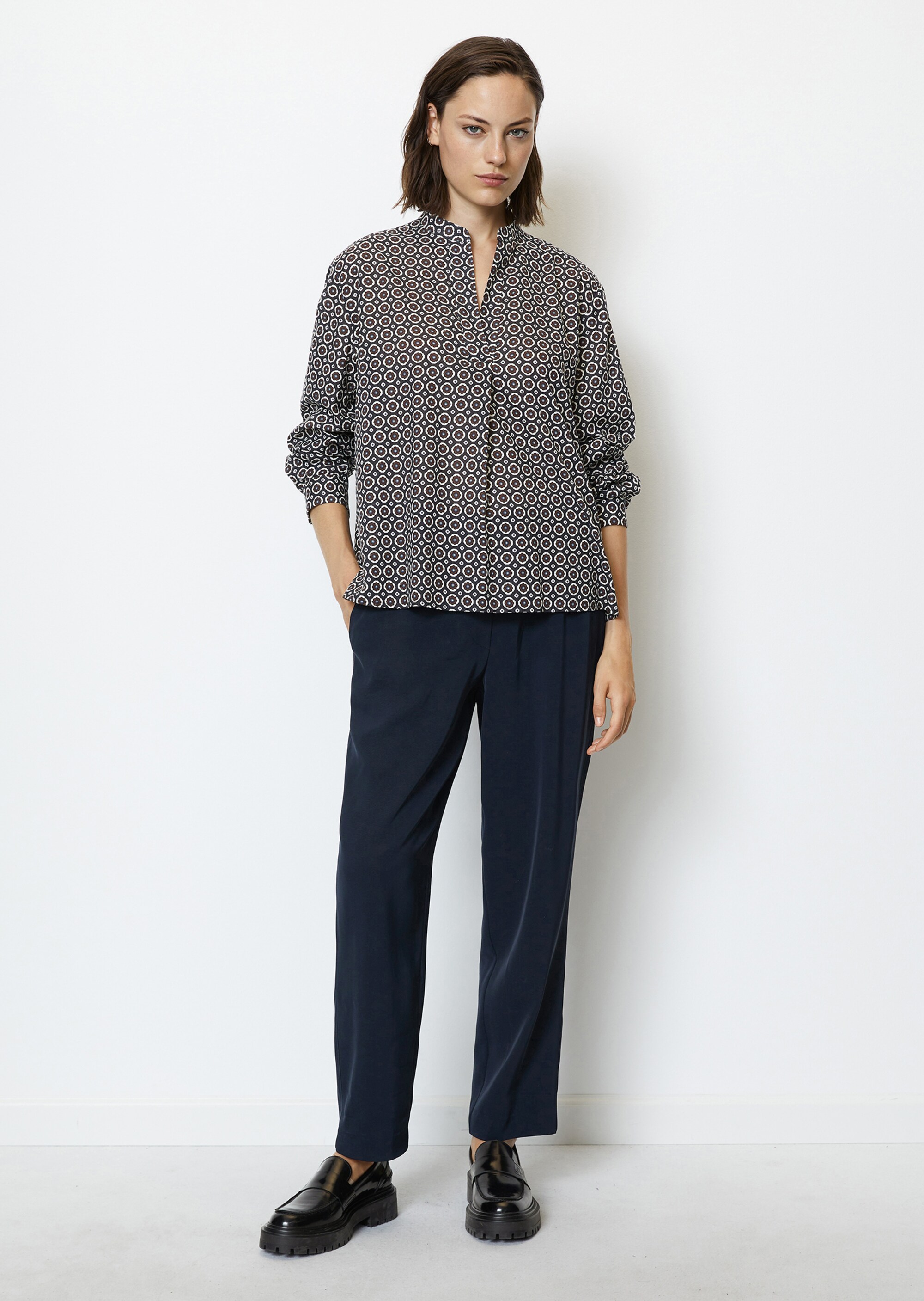 Langarm-Bluse regular mit Allover-Print aus Silky-Touch-Voile-Qualität