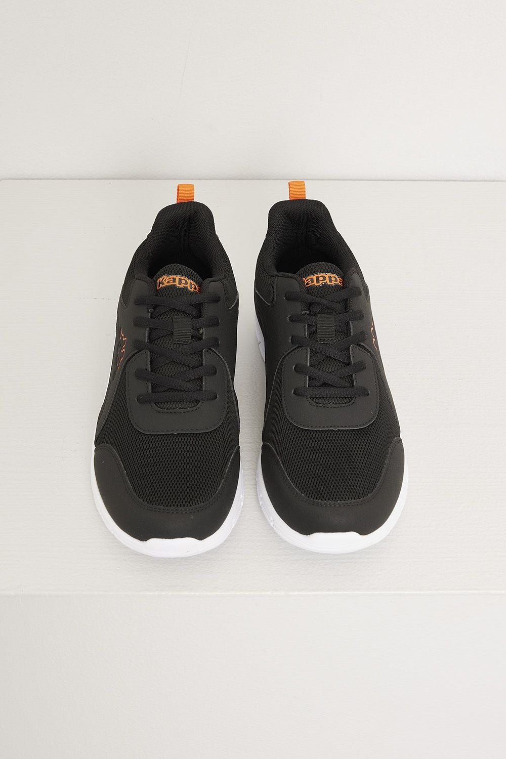 Sneaker Logo Pyxis